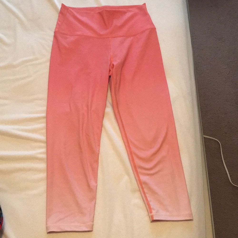 Aerie pink ombré capris
